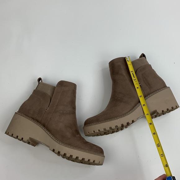 DOLCE VITA Rielle Suede leather Boots Tan Size 8.5 Wedge Pull on Booties - Picture 12 of 15